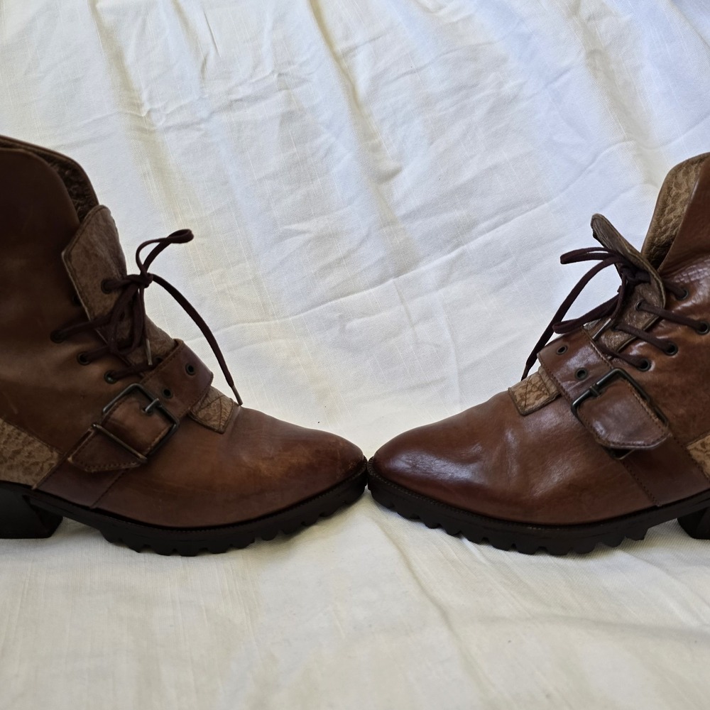 Women's Witchy Pointed Lace Up Leather Booties Italy Festival Coachella Sz 7.5US - Picture 9 of 14
